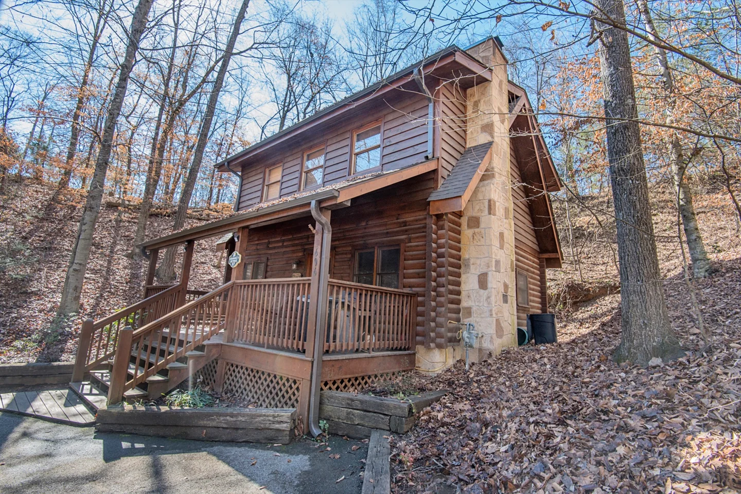ER97 - Squirrel's Retreat - Close to the action in Pigeon Forge!